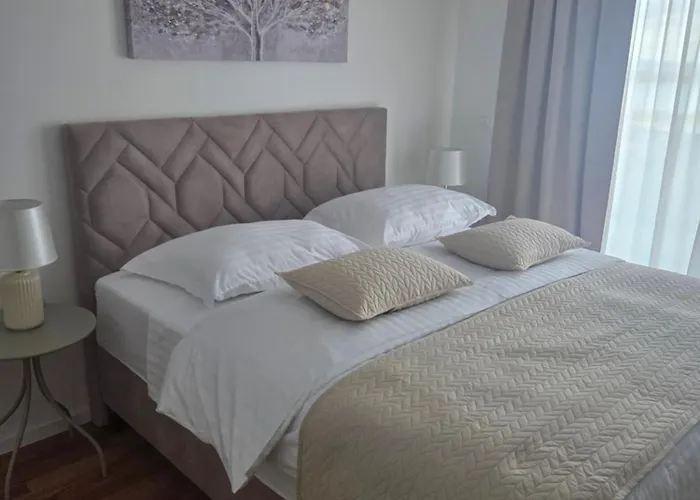 La Mar Villa